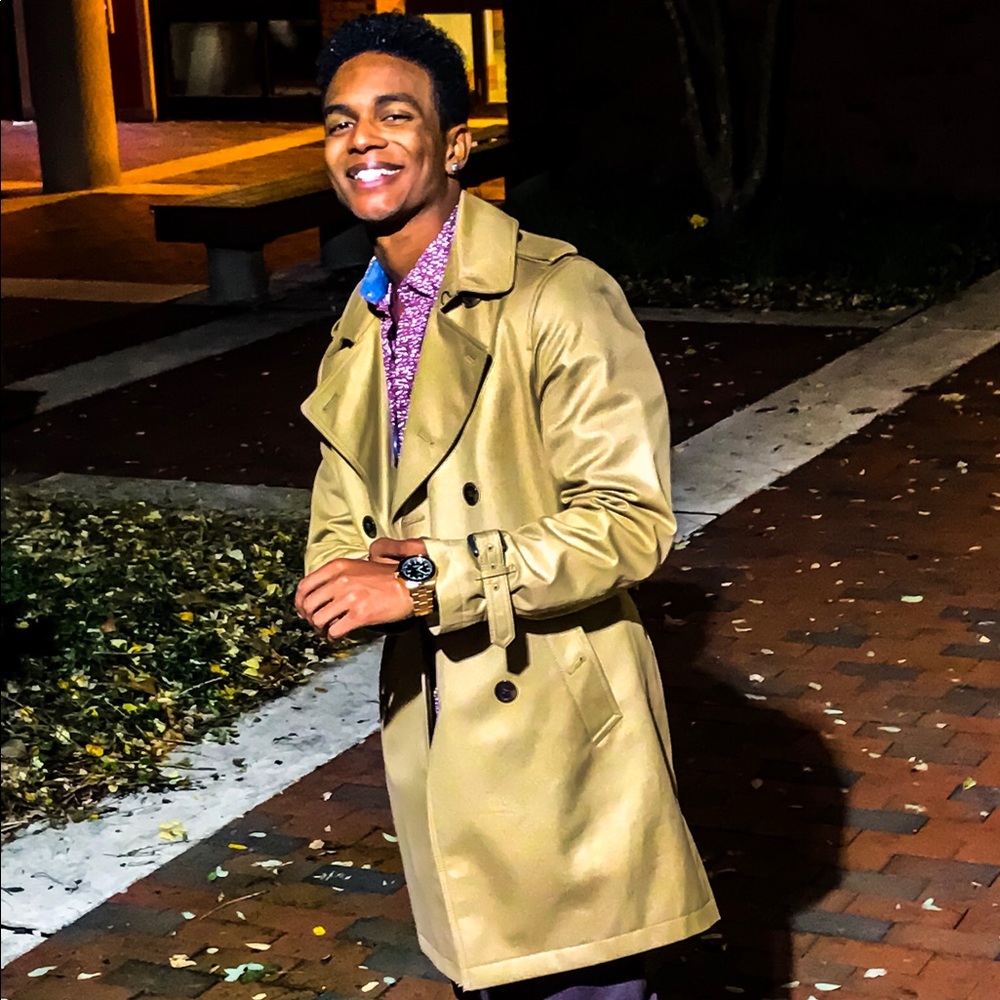 Meet your Posher, Jonathan